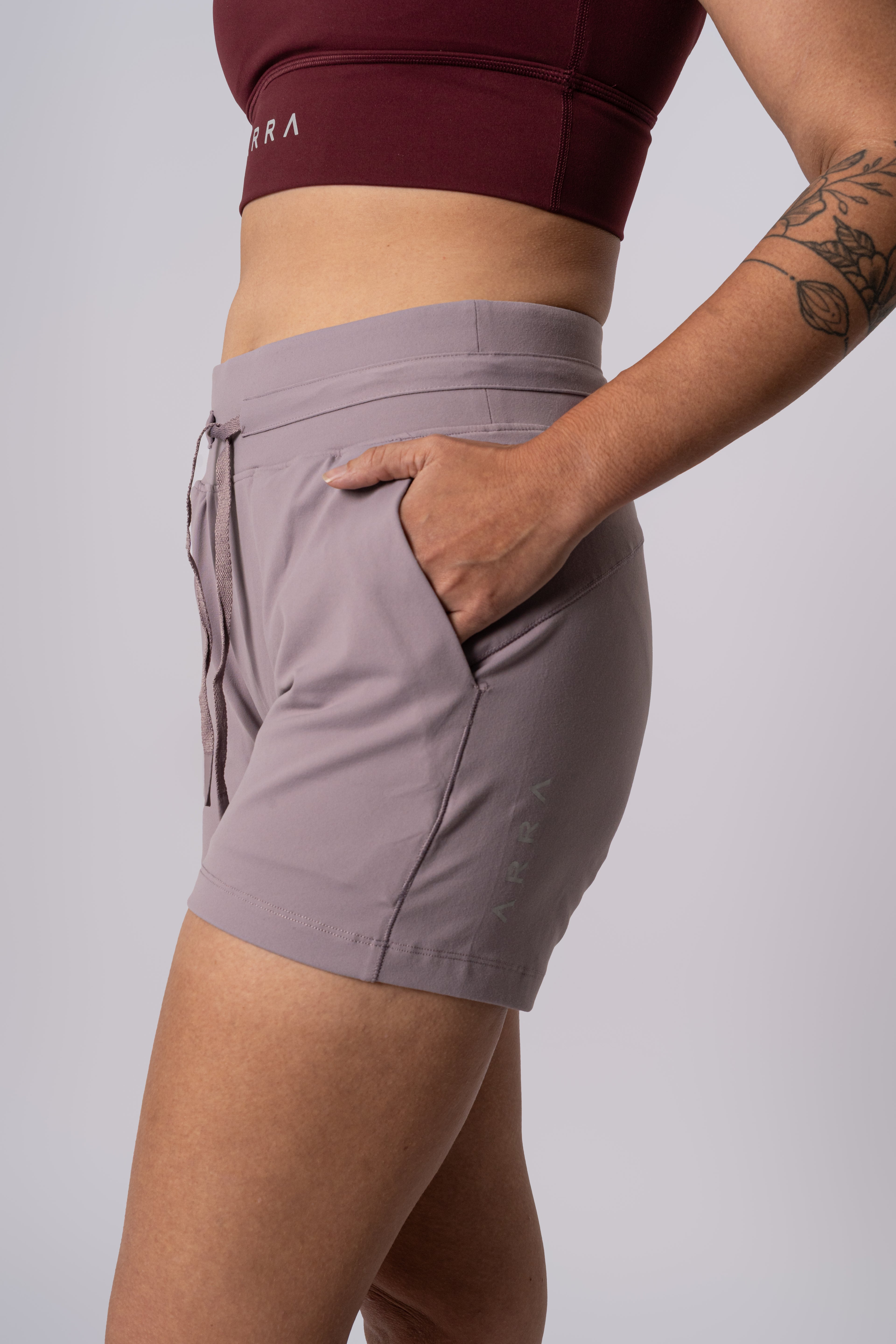 Cortos "Stringed" Running Shorts