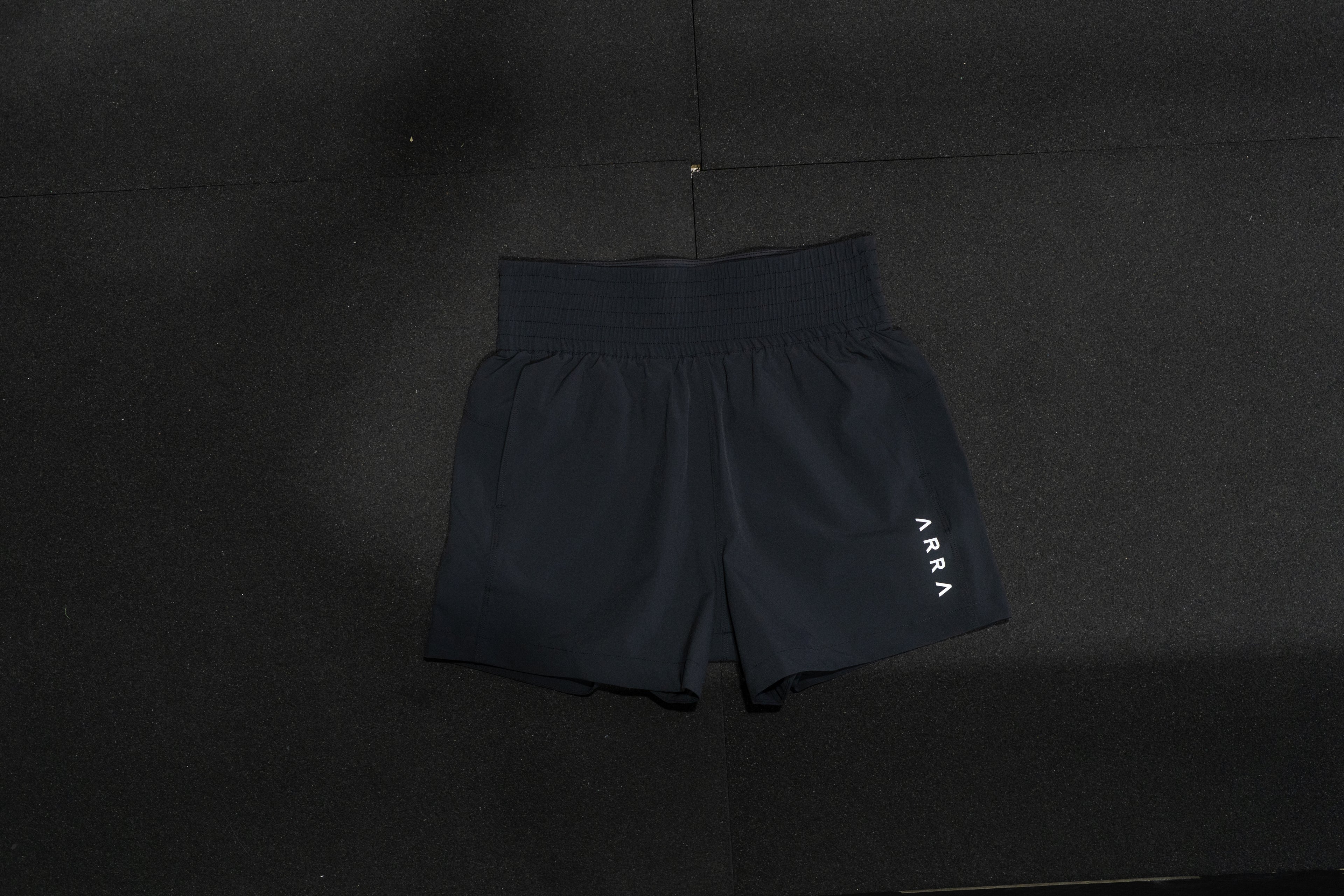 Cortos "High Waist" Banded Shorts