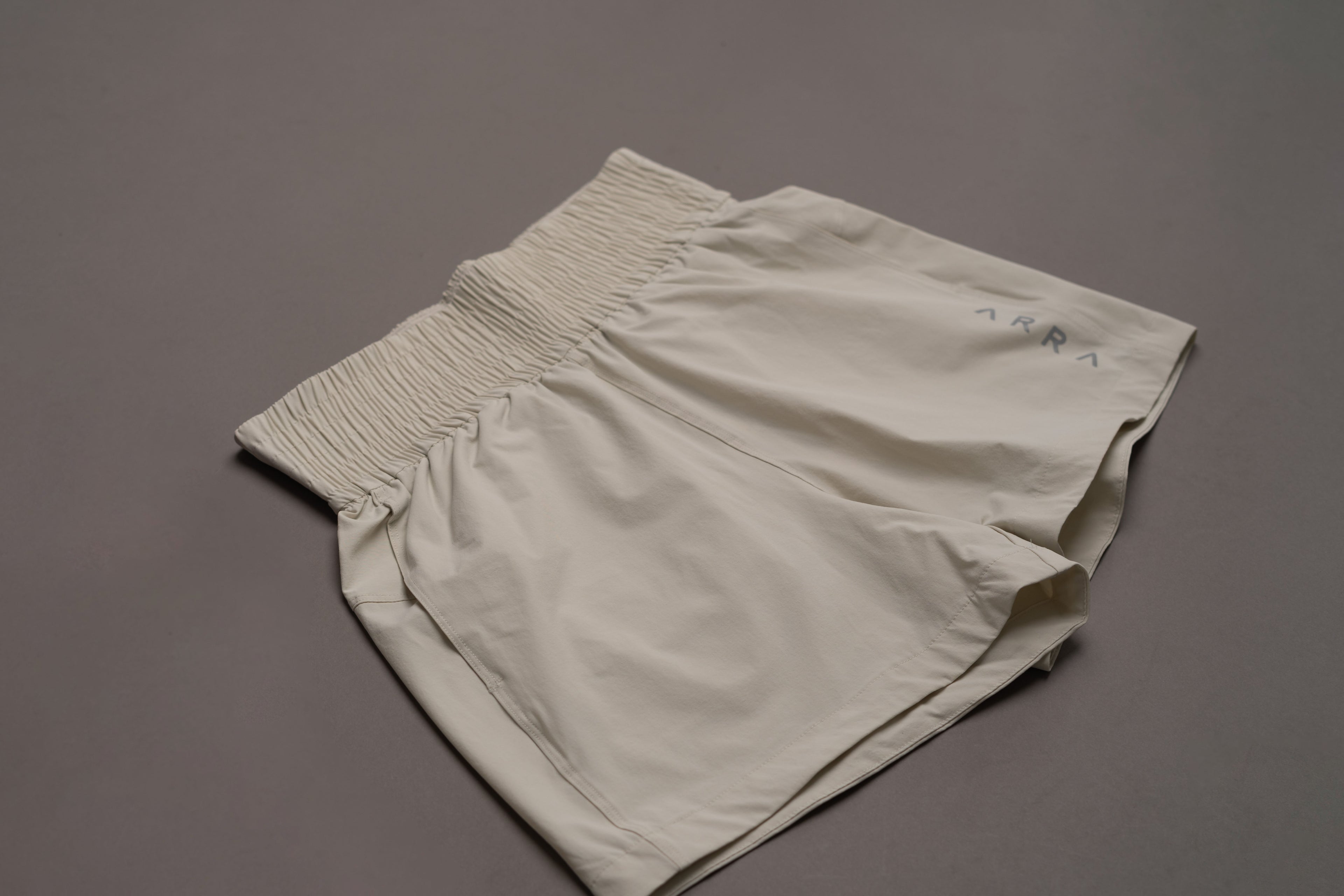 Cortos "High Waist" Banded Shorts