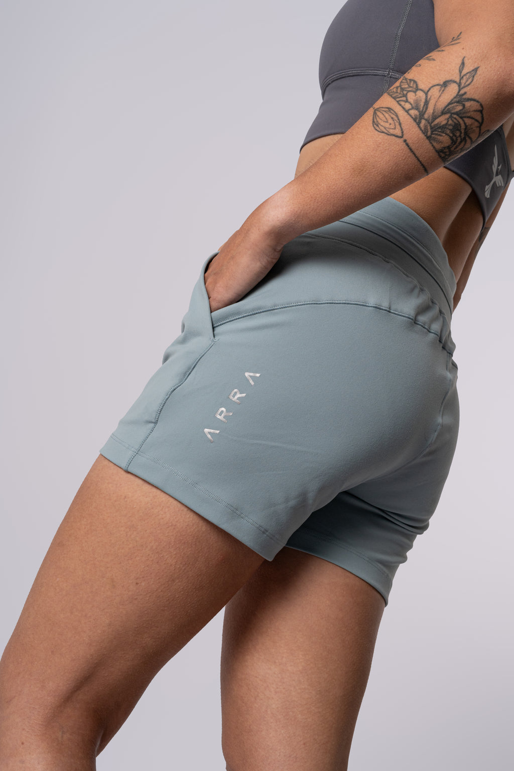 Cortos "Stringed" Running Shorts